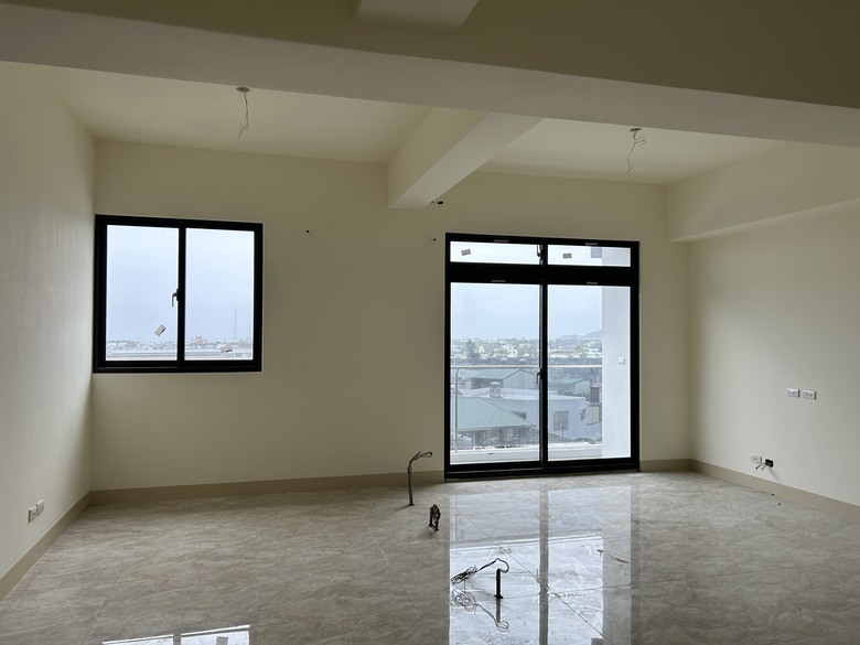 【開箱】韓系奶油風~ 海風與日光相伴的小宅 入住心得 / 更新建材&廠商資訊