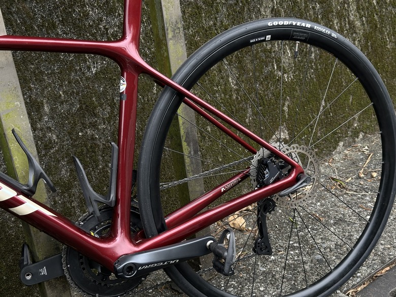點我看大圖 組一台小時候的夢想ISP車架—GIANT TCR ADVANCED SL 星夜紅(九代TCR)