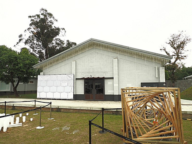 忠貞新村文化園區、異域故事館、太武新村眷村文化園區、中原文創園區、中庄吊橋與大漢溪山豬湖生態親水園區,吃吃喝喝之阿嬌米干與久留米日式咖哩 — 寒流來襲之中壢大溪一日遊