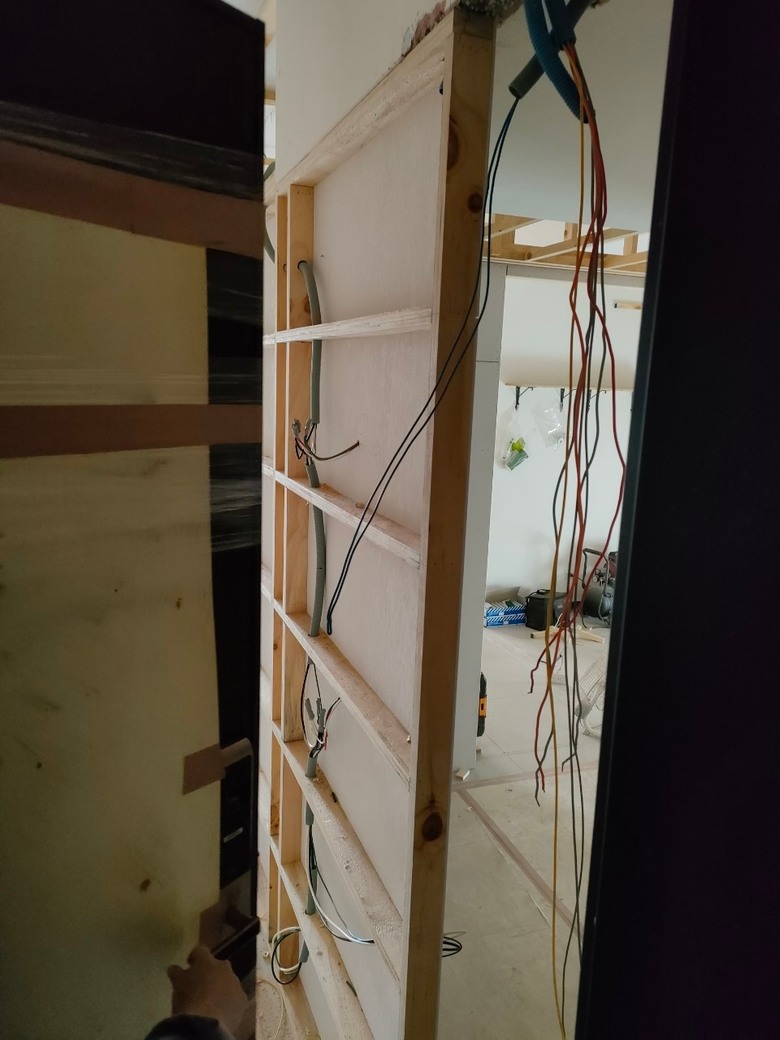 【開箱】台中 四房兩廳 用Egger板材打造海量系統家具收納