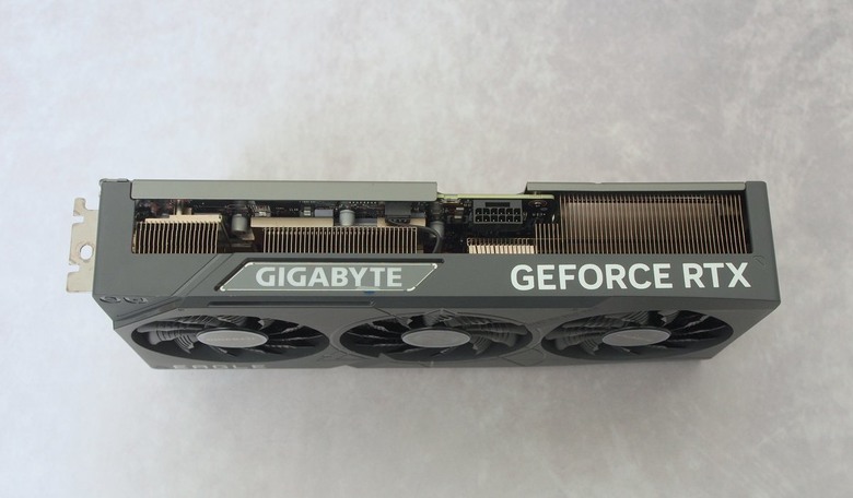 升級再出發 Gigabyte Z890 Eagle Wifi7 簡單開箱
