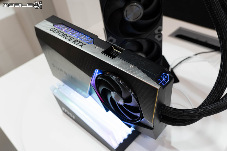 【CES2025】微星展示全系列 RTX 50 系列顯示卡 以加大散熱設計應對更高性能表現