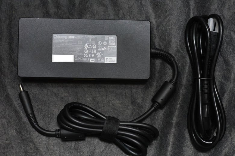 開啟宏碁信仰大門 16吋電競i9 180Hz筆電 Acer Predator Helios Neo 16 (PHN16-72-93J4) 開箱拆機