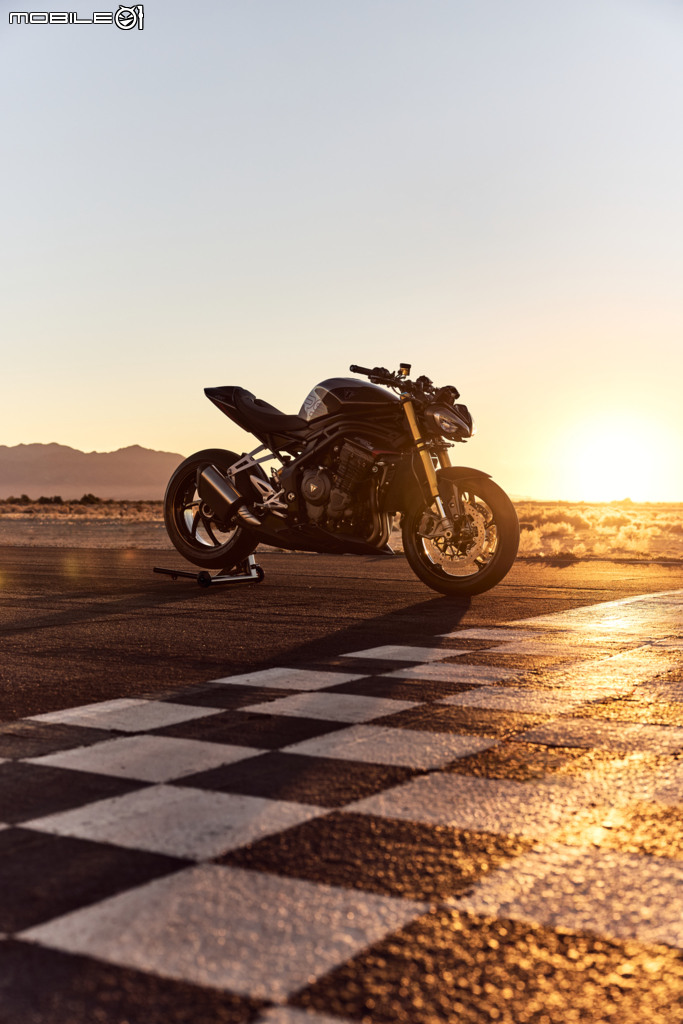 【海外新訊】三缸街頭悍將再進化!2025年式Triumph Speed Triple 1200 RS發表!