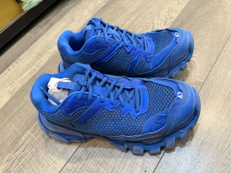 「開箱」Balenciaga track 3 藍色休閒鞋