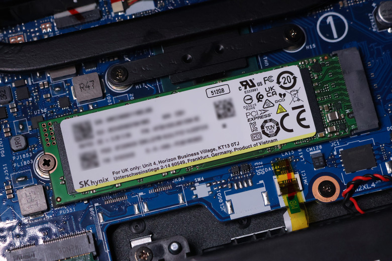 開啟宏碁信仰大門 16吋電競i9 180Hz筆電 Acer Predator Helios Neo 16 (PHN16-72-93J4) 開箱拆機