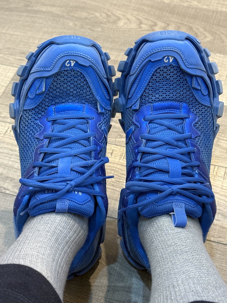 「開箱」Balenciaga track 3 藍色休閒鞋