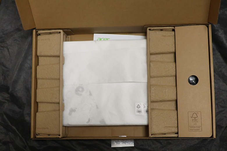 不到一公斤還能裝2支SSD的商務筆電 Acer SFL14-54M-760F 開箱拆機