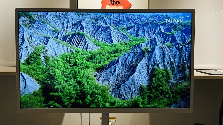 【試用心得】可移動小影院｜影音娛樂好方便｜Panasonic 43吋 可移動電視