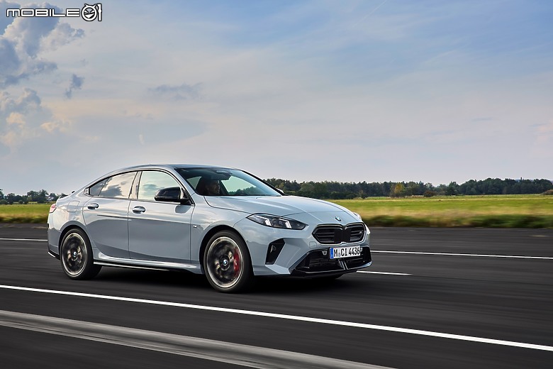【海外新訊】BMW 發佈 2025 春季車型更新訊息,各車系配備進化、i5 續航力增加!
