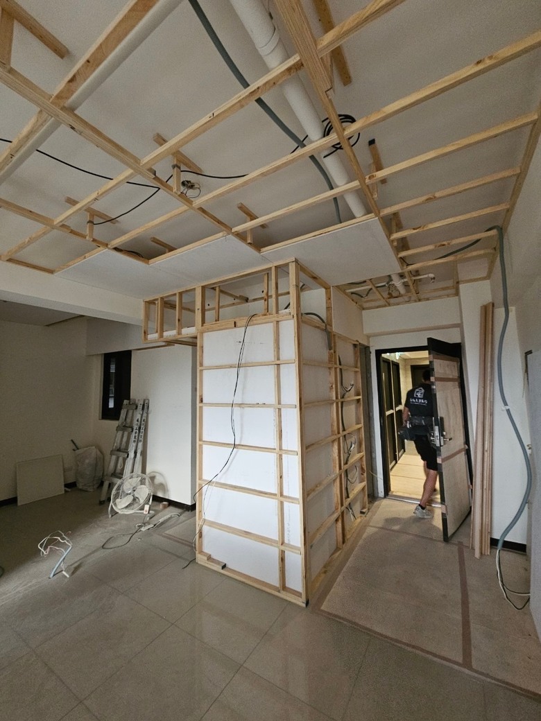 【開箱】台中 四房兩廳 用Egger板材打造海量系統家具收納