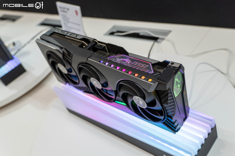 【CES2025】微星展示全系列 RTX 50 系列顯示卡 以加大散熱設計應對更高性能表現