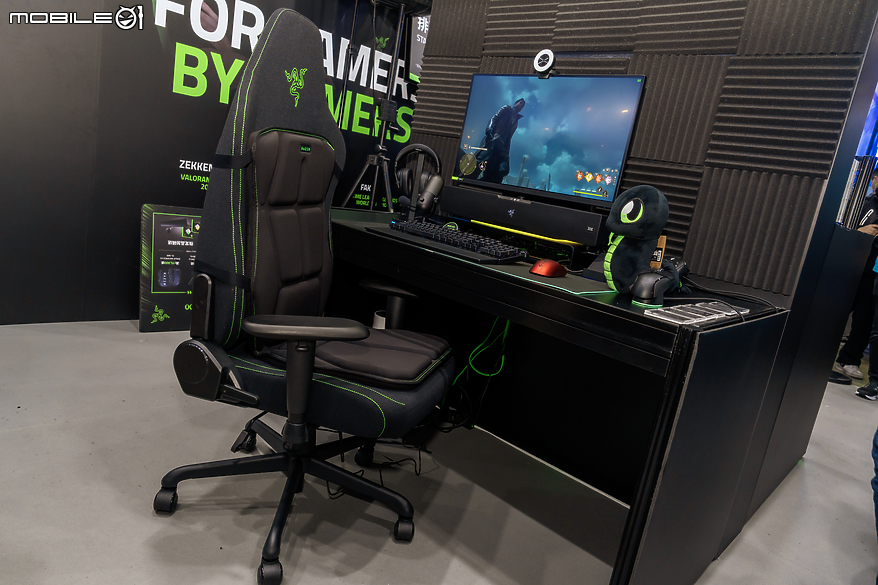 【採訪】啦啦隊女神李雅英化身一日店長 親身體驗 Razer CES 新品就在 TpGS！
