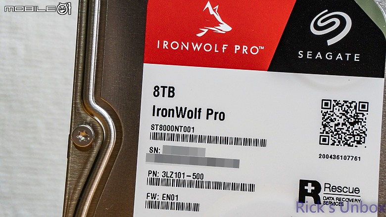【開箱】那嘶狼更新小升級 | SEAGATE IronWolf PRO 8TB（ST8000NT001）