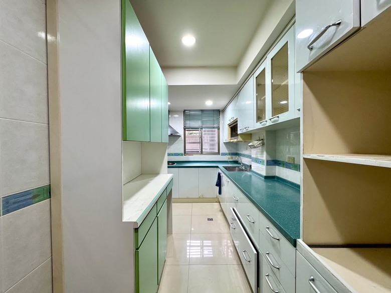 八德路一層一戶3房超稀有華廈