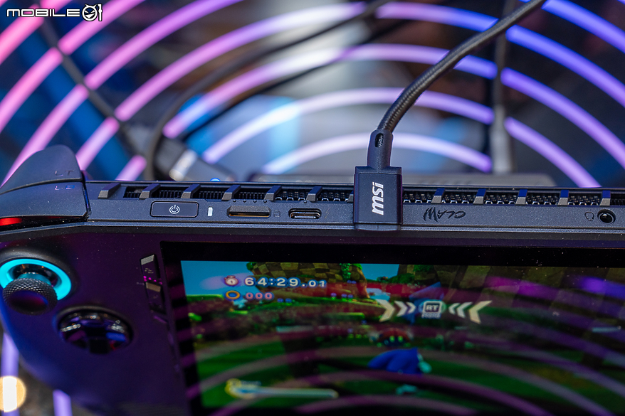 【CES2025】MSI 推出 Claw 7 AI+ A2VM 更新版電競掌機 Claw 8 AI+ 配件同步現身
