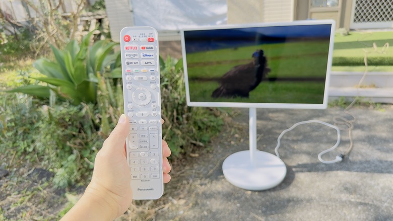 【試用心得】可移動小影院|影音娛樂好方便|Panasonic 43吋 可移動電視