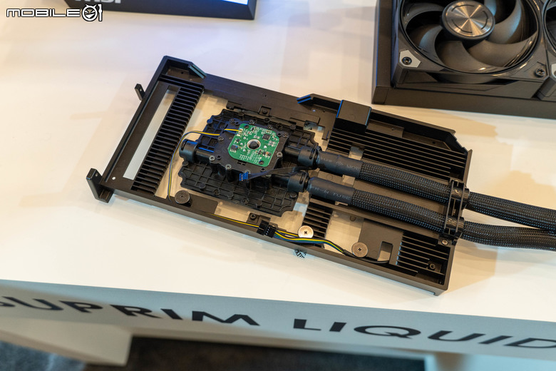 【CES2025】微星展示全系列 RTX 50 系列顯示卡 以加大散熱設計應對更高性能表現