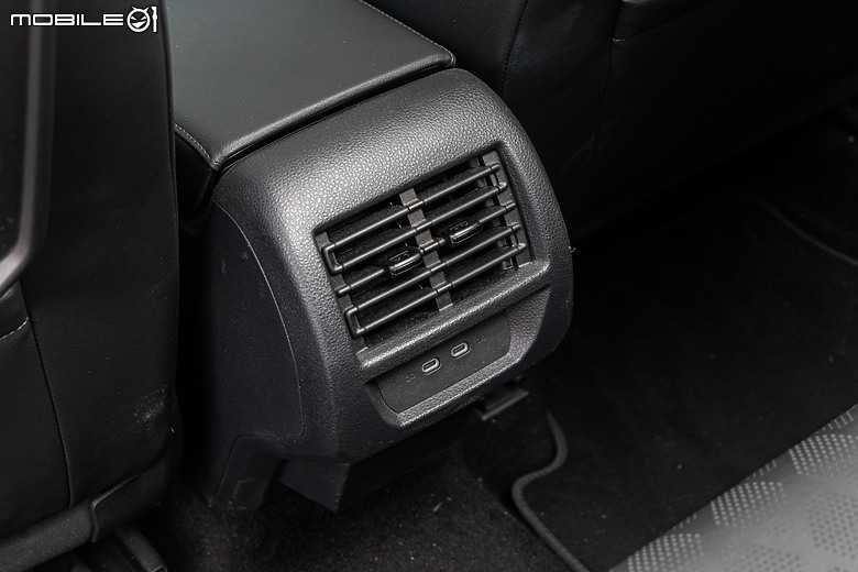百萬級商旅明日之星的競爭！Citroen Berlingo XL vs. Ford Tourneo Connect
