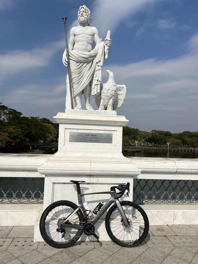 奇美博物館（旗哥牛肉湯、戰鬥機起飛藝術圖、晉祥橋）