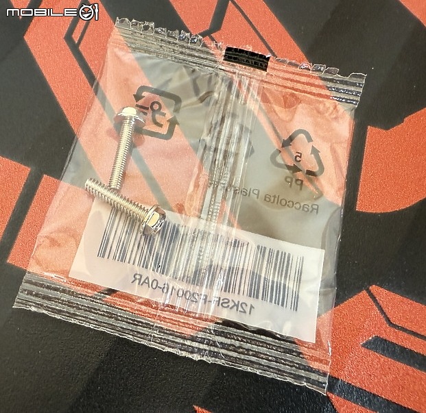 ITX/MATX 白色小海景好夥伴X870I AORUS PRO ICE 開箱