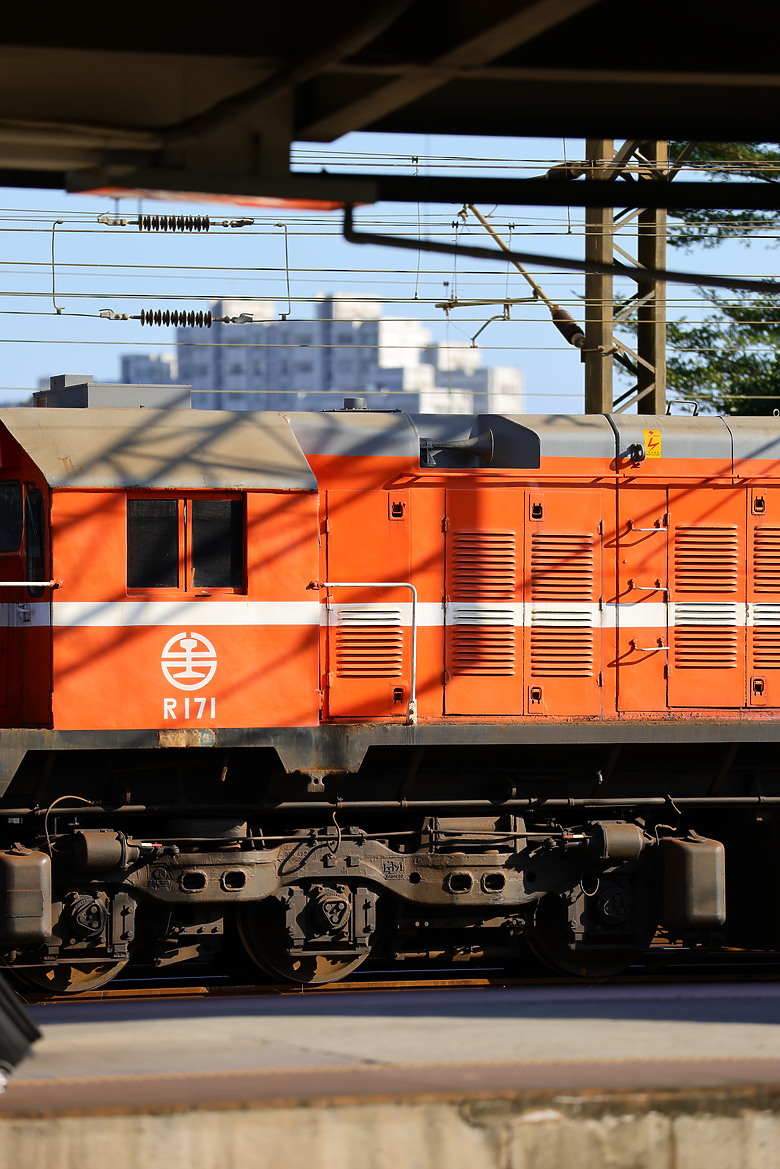點我看大圖 Canon RF 70-200mm f/2.8L IS USM Z 評測報告|全能望遠變焦神鏡、7.5 級防手震超有感!