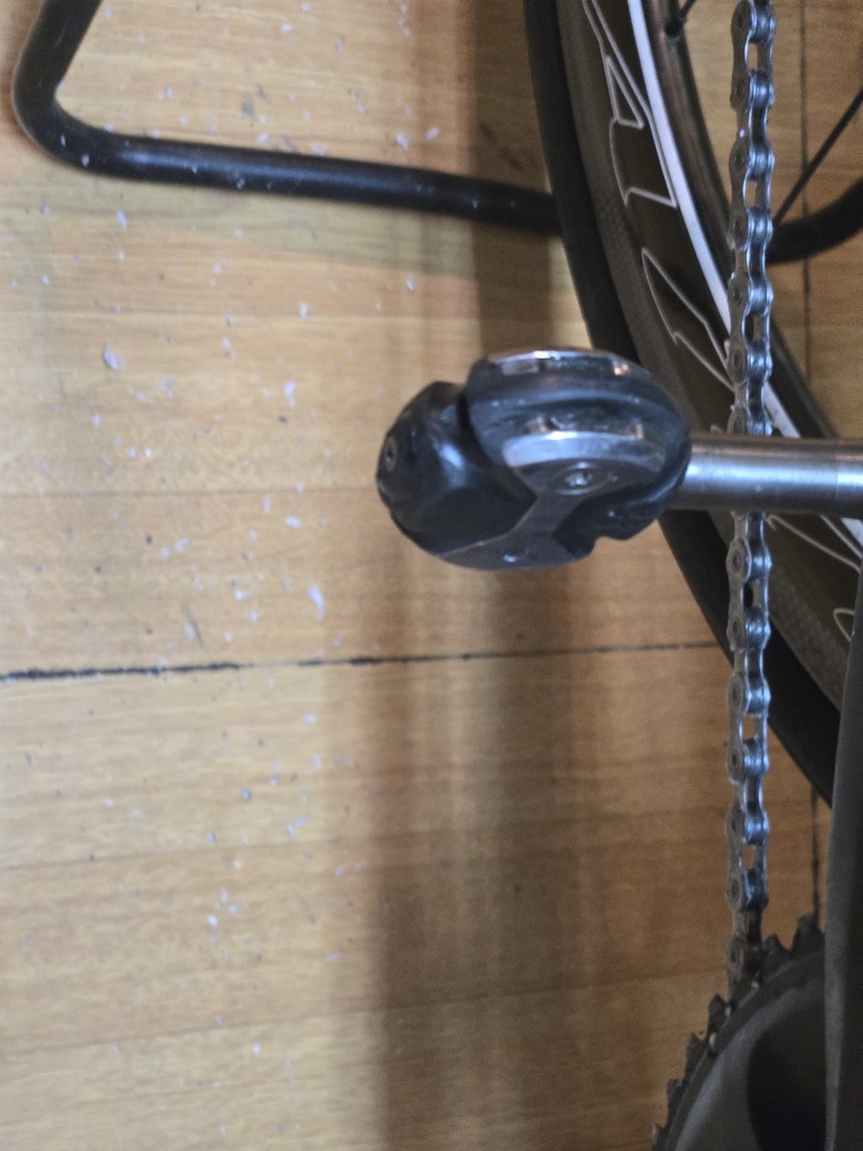 [DIY]自己DIY用石蠟給鍊條潤滑