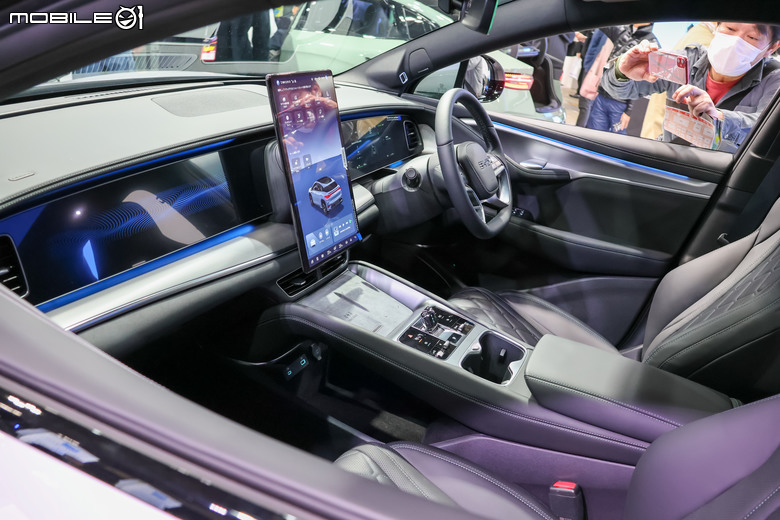 【2025東京改裝展】BYD 比亞迪Sealion 7首度登陸日本!積極搶攻電動車市場!