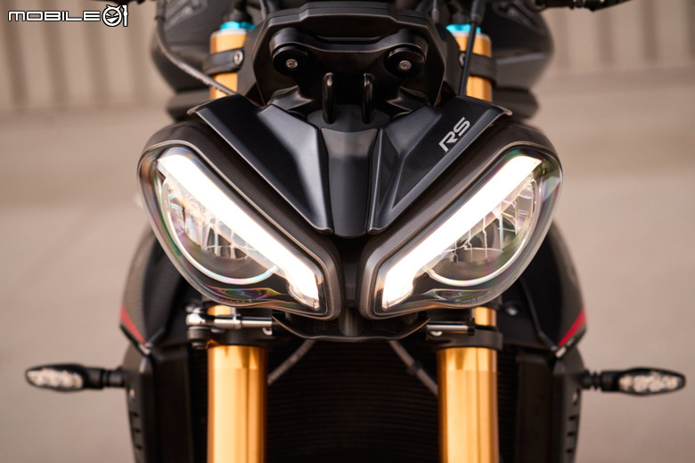 【海外新訊】三缸街頭悍將再進化！2025年式Triumph Speed Triple 1200 RS發表！