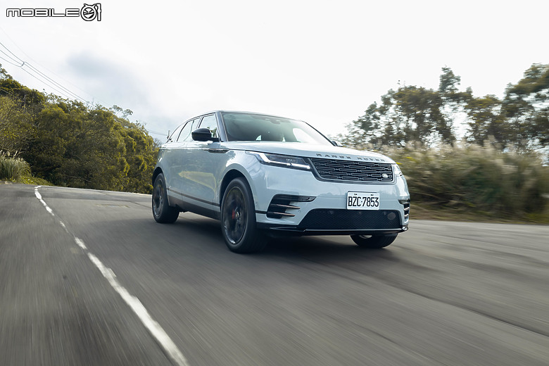 Range Rover Velar 新年式試駕|主流中的感性選擇,依舊散發與眾不同的優美身段!