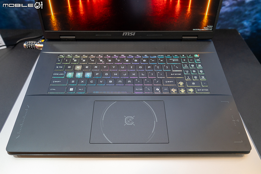 【CES2025】北歐神話龍魂典藏限定版領軍 MSI 發表入門到旗艦 18 吋龍魂系列筆電