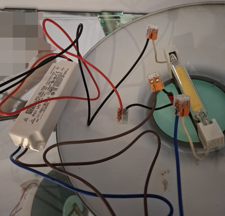 鹵素燈管立燈改裝LED燈問題