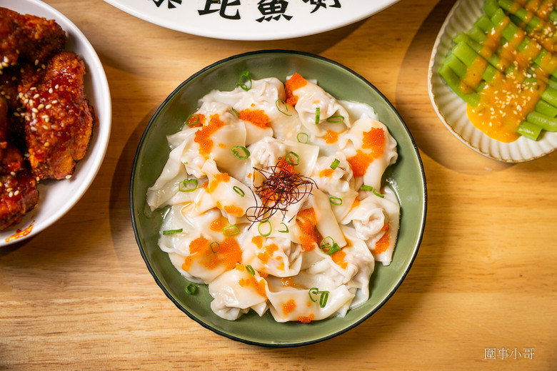 稚人酸菜魚-香酸均衡風味十足的酸菜魚太美味了，還有超狂的榴槤魚……啊娘喂啊～～也太母湯了!桃園中壢美食（邀約
