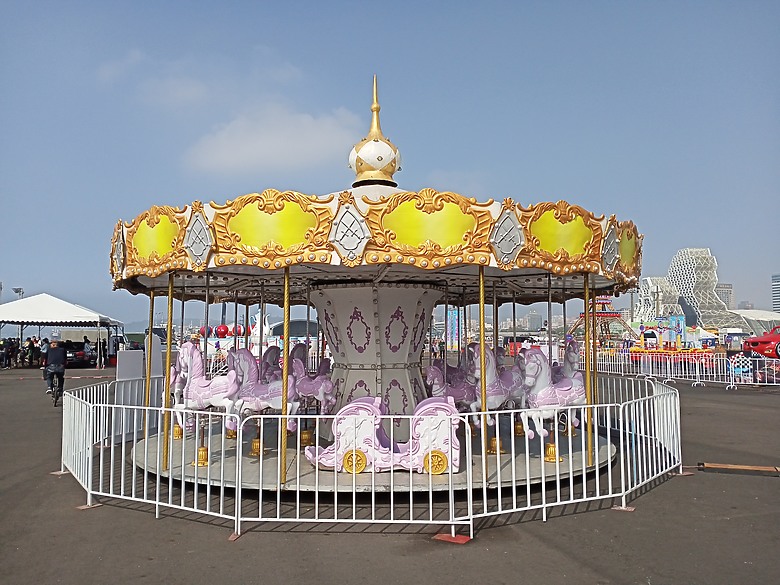 【小惡魔畫蛇添福】高雄冬日遊樂園 吉伊卡哇來囉
