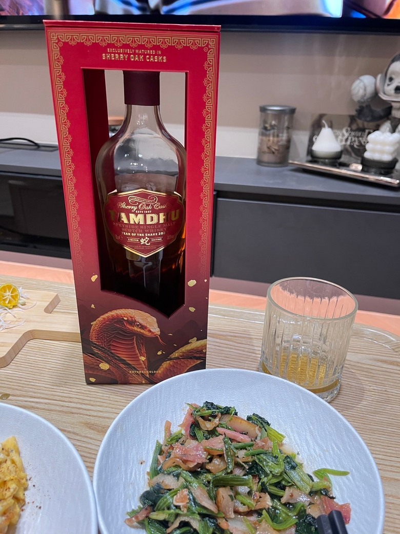 跨年有了坦杜蛇年 還以為提早過年
