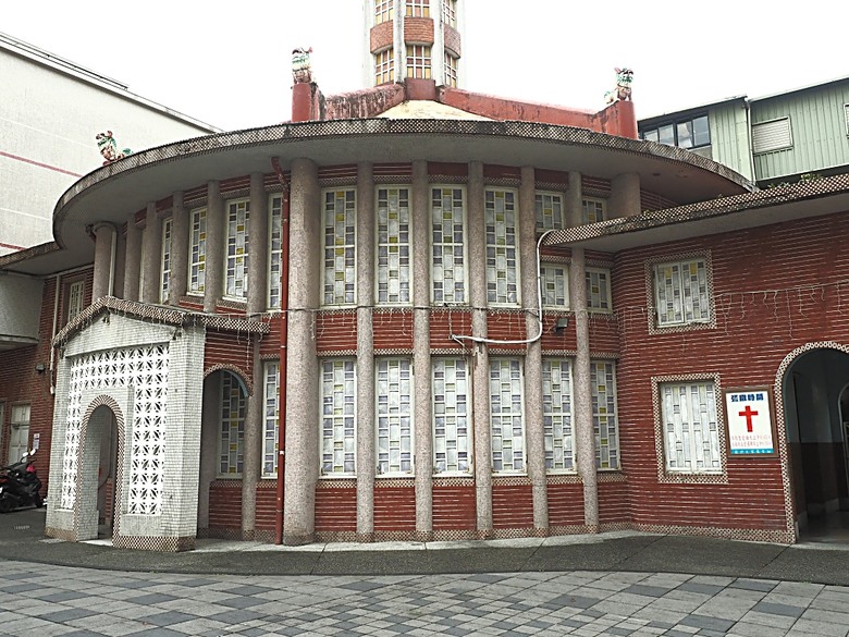 湯圍溝溫泉公園、麒麟酒店、成功國小舊禮堂與校長宿舍(moku旅人書店)、聖母醫院耶穌聖心堂、勉民堂、羅東中山公園、中興文化創意園區 — 礁溪溫泉旅館與羅東一日遊