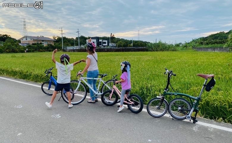  【小惡魔畫蛇添福】 一脈相傳Giant XTC LITE 20 小男生的生日禮物。Our XTC story.