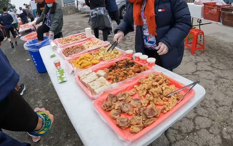 嘉義雙潭馬拉松，現煮思慕魚湯暖心暖胃