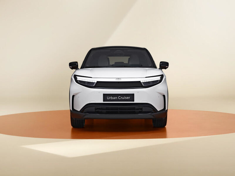 Toyota 近期在海外連續發表兩款純電休旅