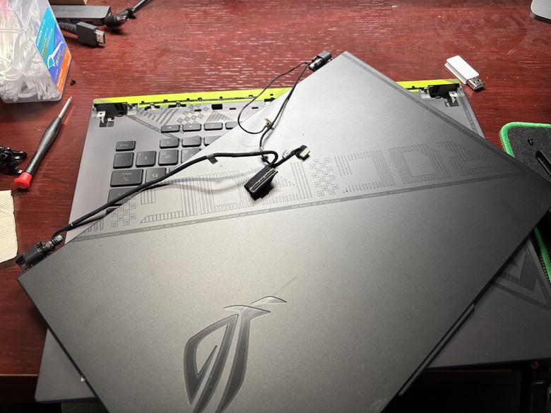 ROG SCAR 筆電摔地上了 DIY升級更換Mini-Led面板