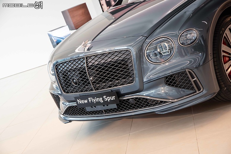 【採訪】雙車型自1780萬元起,挾帶最強動力之Bentley全新Flying Spur國內發表!