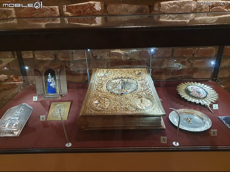 [大頭貓的海島] 立陶宛 特拉凱的湖上城堡 (Lithuania, Trakai)
