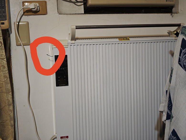 點我看大圖 淘寶 220V 壁掛 電暖器 使用4年心得分享