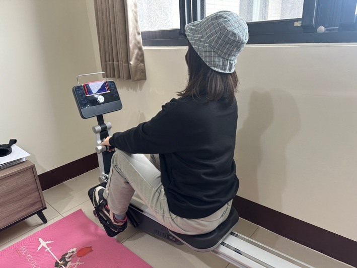 老婆的復健工具BGYM W600划船機開箱