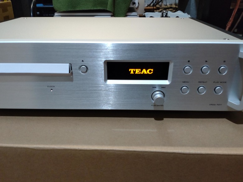 入手 TEAC VRDS 701T