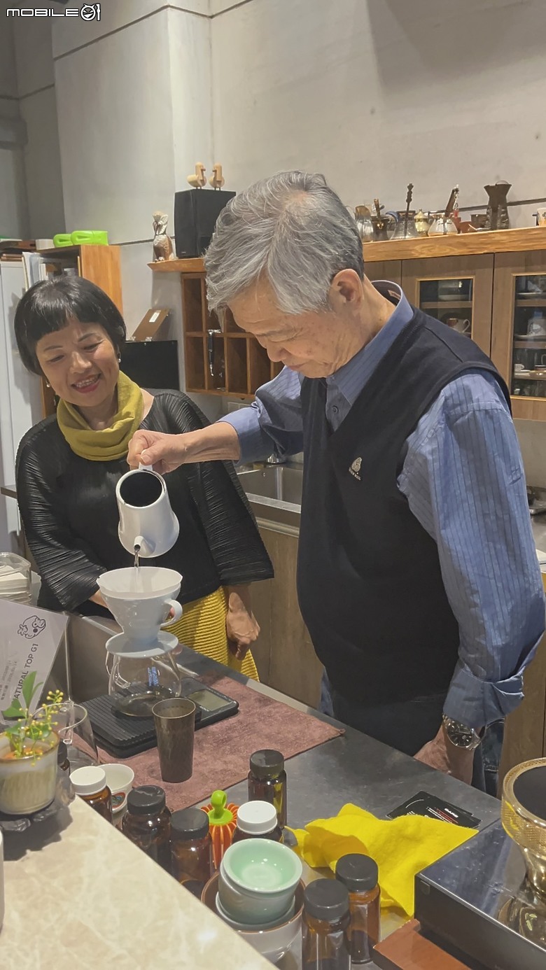 【小惡魔畫蛇添福】台東預約制咖啡店-那邊 | 走進新咖啡世界