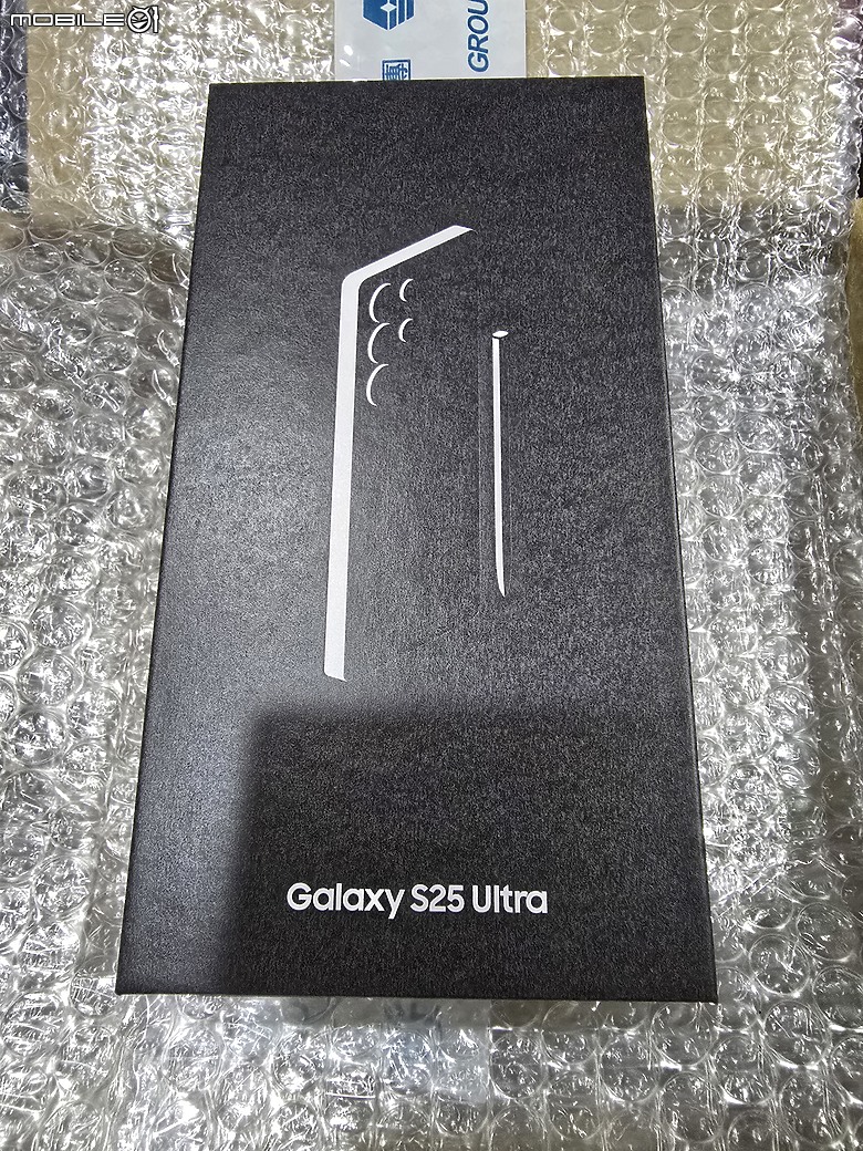 Galaxy AI S25 Ultra 鈦灰的沉穩色