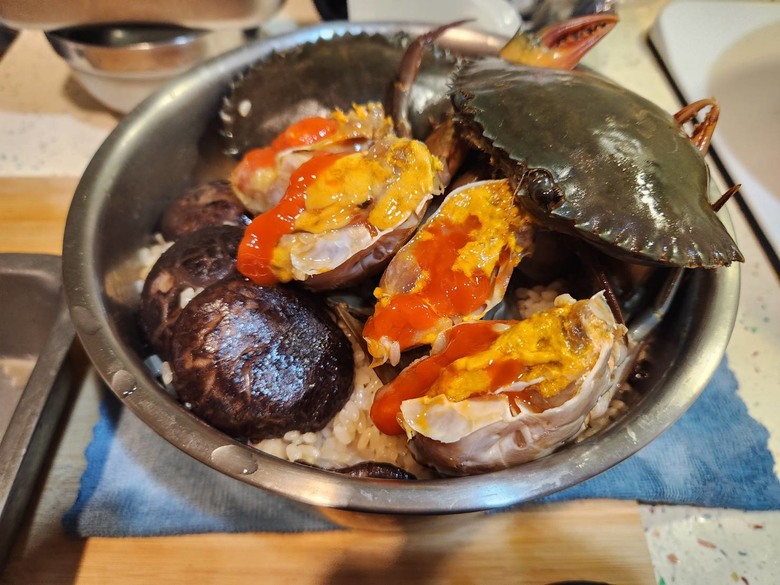 屋小春深暖,豪廈廣陌寒~為老婆料理的我的私房年菜(紅蟳米糕)