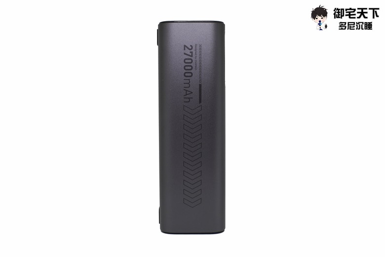 開箱｜Choetech B670 27000mAh PD140W 數位顯示快充行動電源 - 自帶功率顯示螢幕，更能隨行外出拿來充筆電！