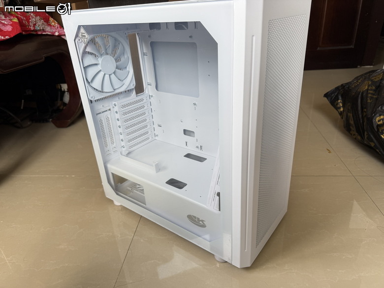 LAI099 ARGB 簡單開箱